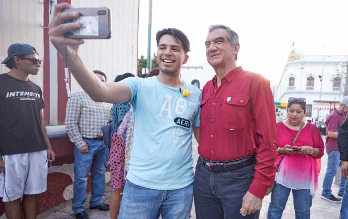 Gobernador visita exposición de Reynosa en 'Punto Tamaulipas' 3 sins