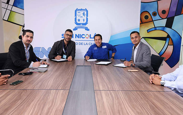 Firma San Nicolás convenio por la salud con UVM Cumbres 2 384535716 1269209670365158 8348131042717930395 n