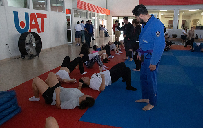 Imparte la UAT taller de defensa personal para las universitarias 1 387445309 6724566874301699 981974471716351710 n
