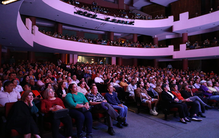 Hermoso volver a ver teatros llenos en Tamaulipas: Trío Los Panchos 3 393843714 191760680628711 6890785635774974197 n