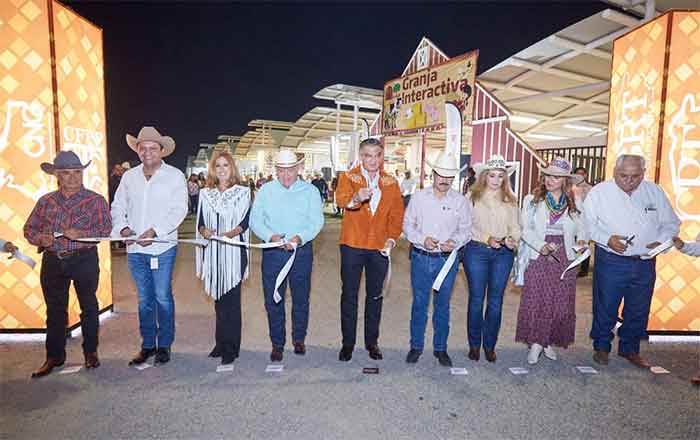 Entregan ganaderos a Américo donativo para DIF Tamaulipas 1 AMERICO 2 3