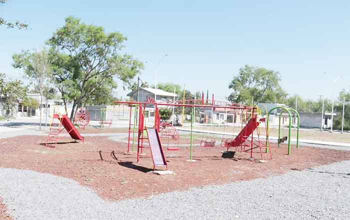 En Juárez, NL, estrenan plaza en colonia Héctor Caballero 1 JUAREZ 2