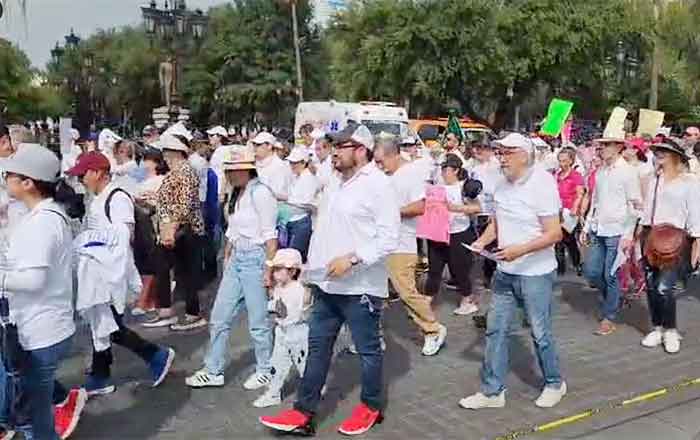 Marchan en calles de Monterrey trabajadores del Poder Judicial de la Federación 1 MARCHA 2