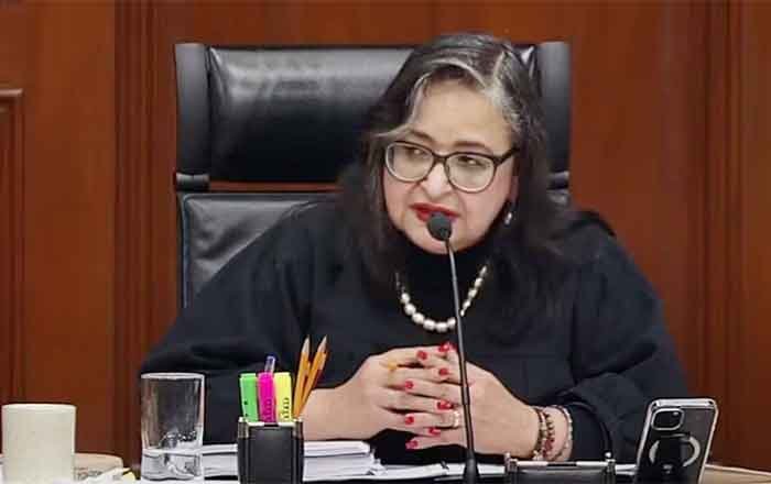 MINISTRA