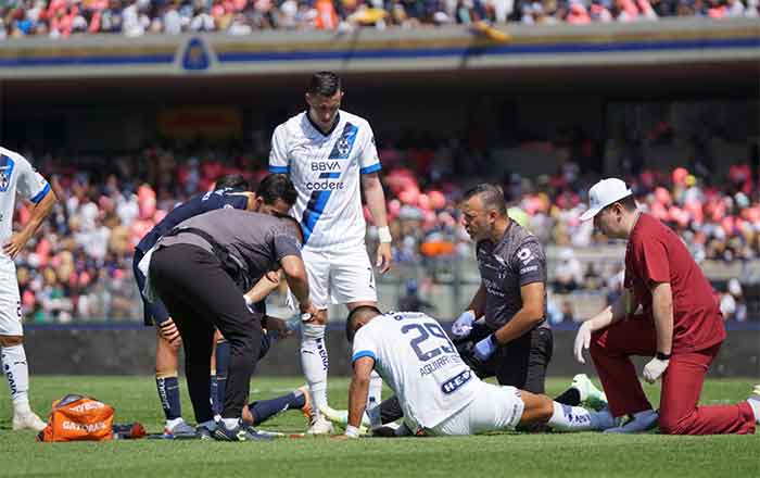 Rayados vence 1-0 a Pumas pero es un 'hospital' 2 RAYADOS 2 3