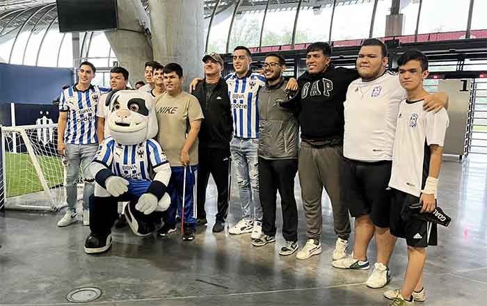 Convive Rayados con equipo de ciegos de NL 1 RAYADOS 3