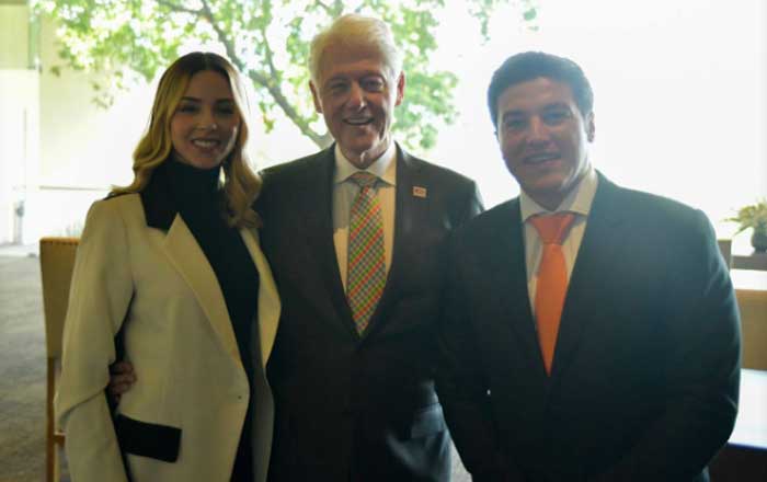 Asiste Samuel García a encuentro 'Situación Mundial' con Bill Clinton 2 am 1