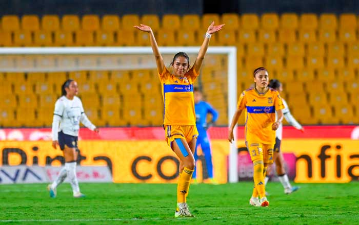 Las Tigres se mantienen en la cima al vencer 3-0 a Pumas 3 jue