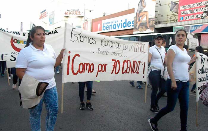 Marchan en Monterrey para recordar el 2 de octubre 3 sf