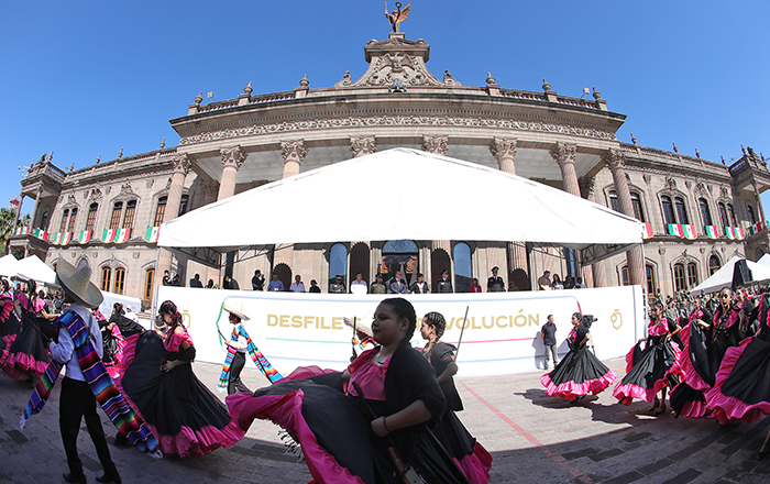 Encabeza Javier Navarro el 133° Aniversario de la Revolución Mexicana 5