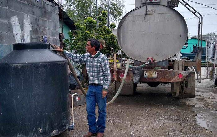 Abastecen de agua a habitantes en Nuevo Progreso 3 371013249 883496006788042 4029025301950337856 n