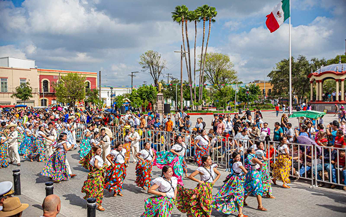 Conmemoran en Matamoros Aniversario de la Revolución Mexicana con espectacular desfile 2 399840755 7189189527798310 1949875410873330427 n