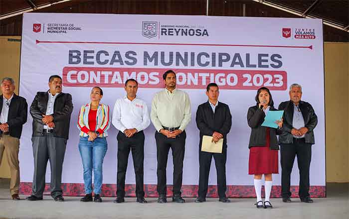 Más estudiantes reciben becas del Gobierno de Reynosa 1 ALCALDE 12