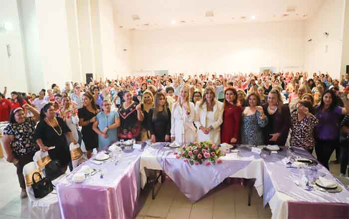 Más de 500 mujeres de Altamira apoyan movimiento nacional con Maki y Tere 1 MAKI 2