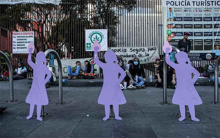 Marchan mil 500 por eliminación de la violencia contra mujer en CDMX 6 MUJERES 6