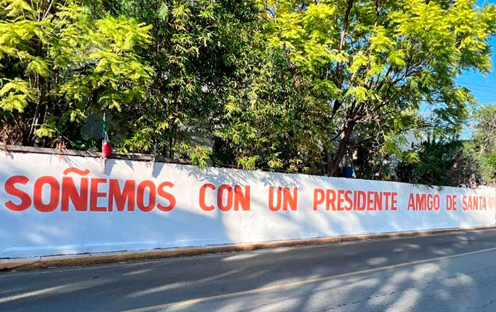 Aparecen bardas manifestando apoyo a Samuel García 1 son