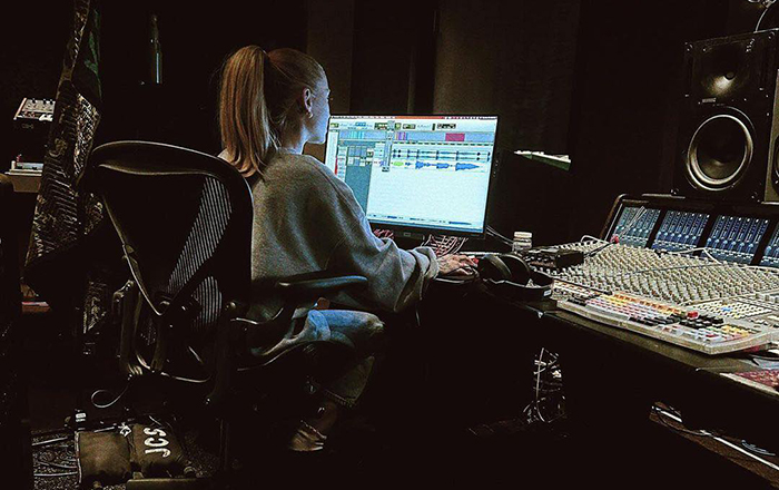 El inminente regreso musical de Ariana Grande 1 371173629 6883774515011636 8190136589713021429 n