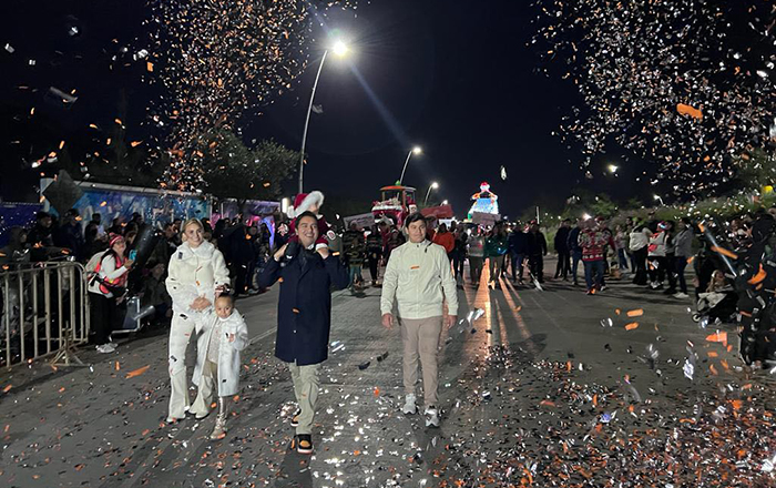 Realiza Jesús Nava, cuatro desfiles navideños 2 386871170 3807470606143562 3931502096909175775 n