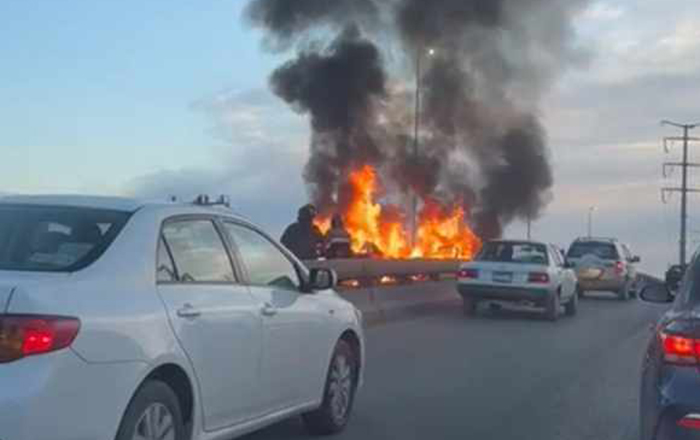 Chocan dos vehículos y se incendian en Escobedo 1 405825596 1655022121696120 7369698307492128826 n