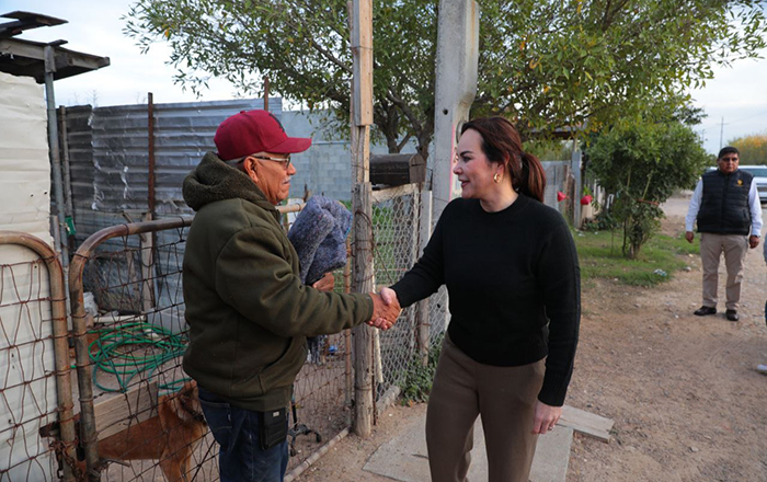 Entrega alcaldesa Carmen Lilia apoyo invernal a familias de la periferia 2 406186335 740706391416464 3309207154131314956 n