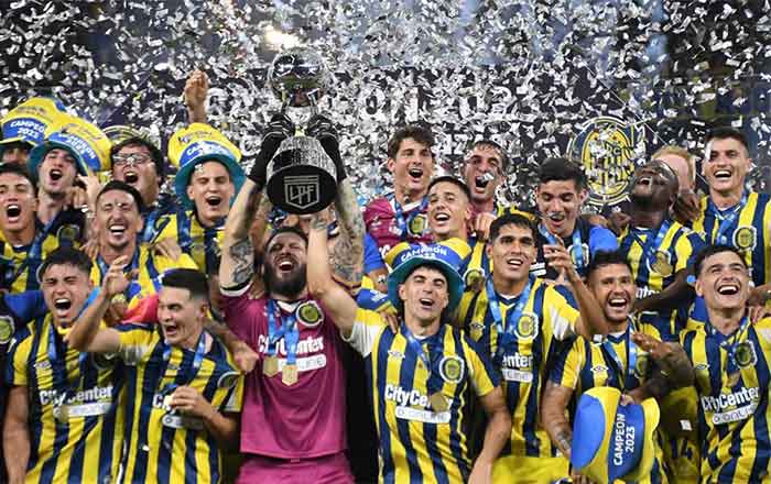 Luca Martínez Dupuy se corona campeón en Argentina con Rosario Central 1 BOCA JUNIORS