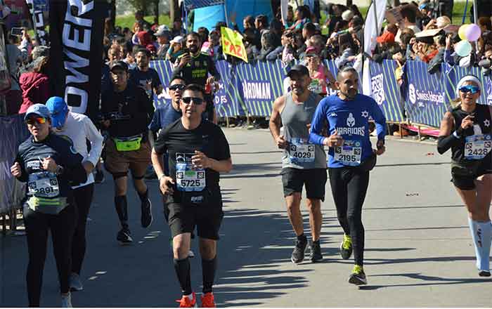 Africano y mexicana se llevan el Maratón de Monterrey 3 CORREDORES 1