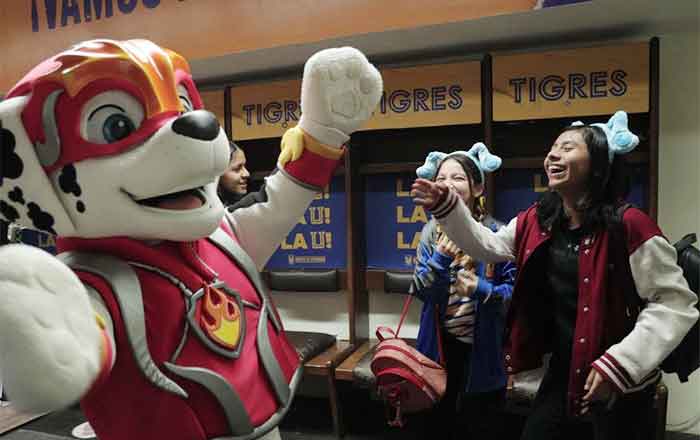 Tigres y Nickelodeon celebran Navidad con la Ciudad de los Niños 1 NICKELODEON 2