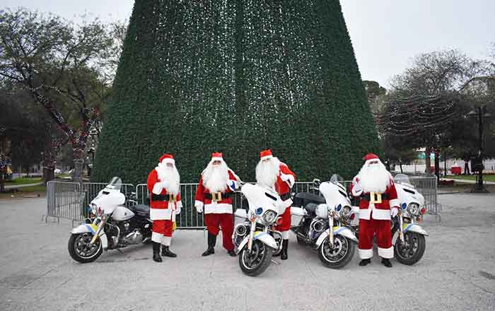 Santas motorizados cuidan las vialidades de Monterrey 2 SANTAS 2