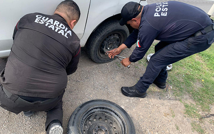 Guardia Estatal apoya a familia originaria del estado de Coahuila 1 406421614 380106661232123 1597360371819867910 n