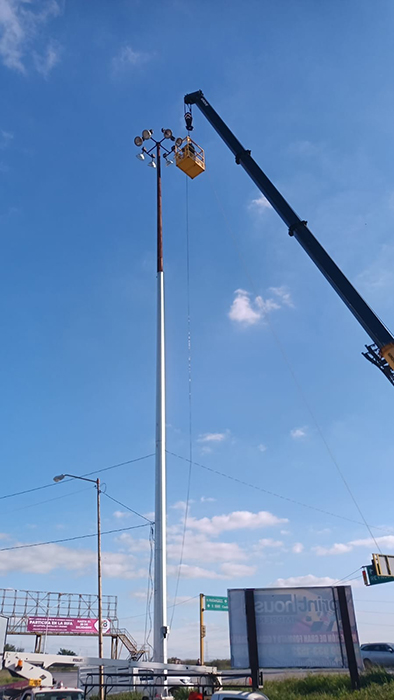 Iluminan Eduardo Yáñez a Río Bravo 2 411476595 6674545659316028 8736793755358702656 n
