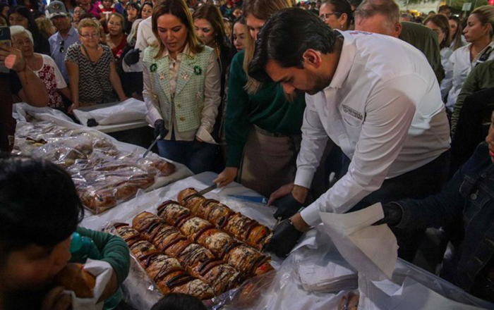 Disfrutan más de 3 mil reynosenses Día de Reyes con alcalde 1 415518626 1256523965294247 5771892926768515989 n