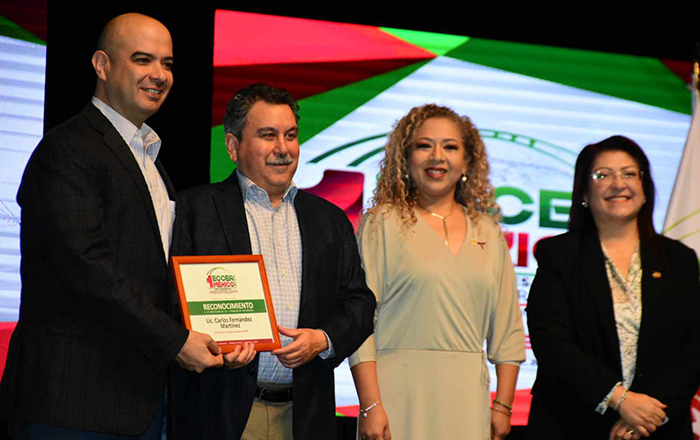 Realizan congreso de comercio exterior en Nuevo Laredo 2 416295771 1419972818922683 5543084320472278204 n