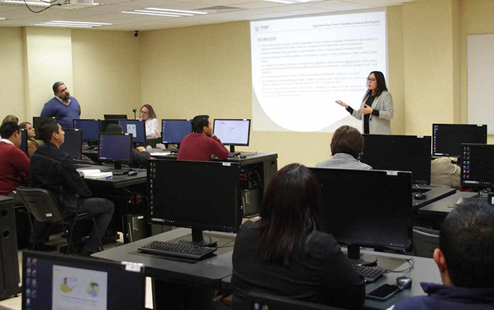 Diversas universidades facilitan a estudiantes el acceso a becas 1 417344535 929928085419024 2677718891147167124 n
