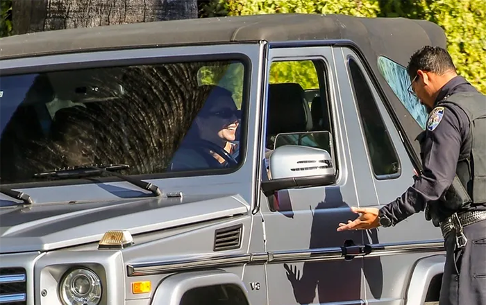 Kendall Jenner, detenida y multada por un policía de tránsito 1 Captura de pantalla 2024 01 10 a las 2.53.54 p.m