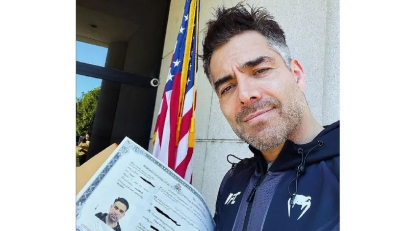 Omar Chaparro recibe ciudadanía estadounidense 1 omar.jpg 1528980139