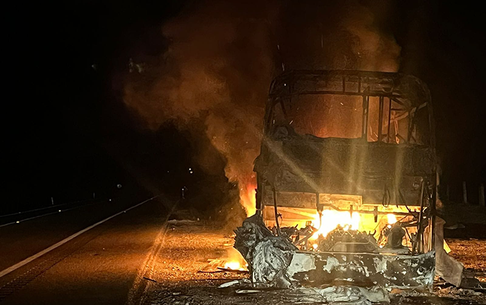 Se incendia autobús en Tamaulipas; no llevaba pasajeros 1 421747382 800592715228482 7995306163124647830 n