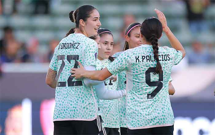 Tri Femenil apabulla a Dominicana 8-0 y sueña en Copa Oro W 1 MEXICO FEM 3