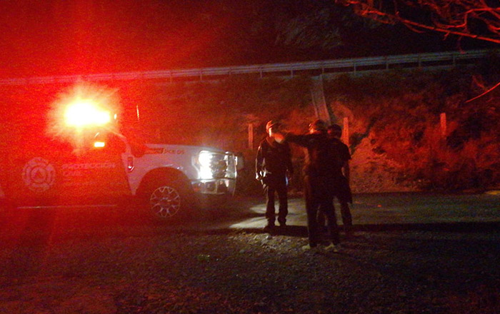 Rescatan a dos del Cañón de la Huasteca 2 431941139 394456856530843 2294545022294548903 n