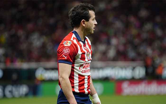 América le pasa por encima a Chivas 3-0 4 ALAN MOZO