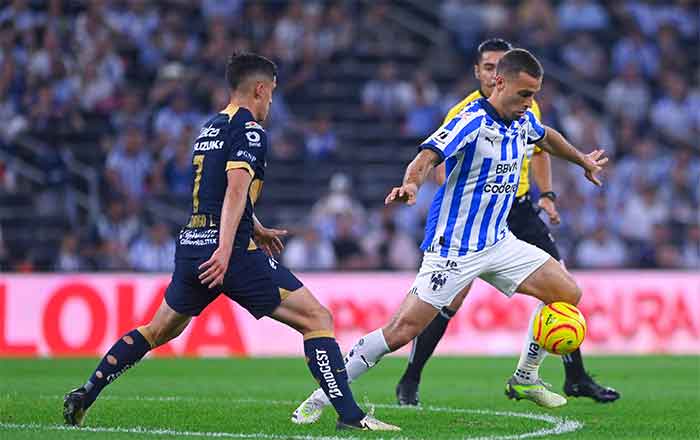 Golea Rayados 3-0 a Pumas en casa 8 CANALES