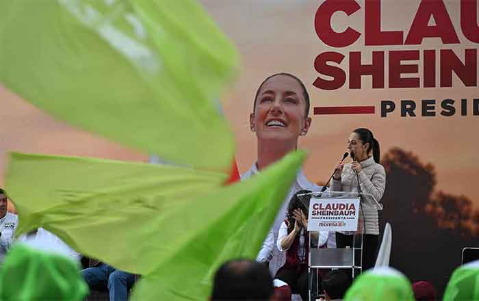 Claudia Sheinbaum acusa a Texas por violar los derechos humanos 1 CLAUDIA 2 3