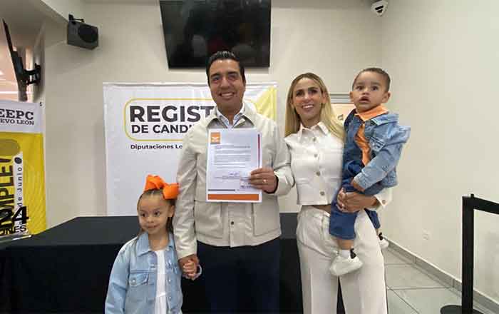 Jesús Nava se registra ante IEEPC en busca de reelegirse en Santa Catarina 1 JESUS NAVA 2