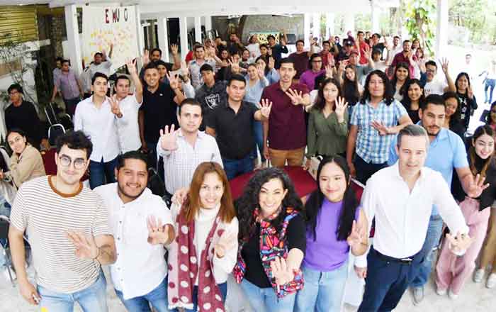 Olga Sosa se reúne con jóvenes universitarios en Victoria 1 OLGA SOSA 2