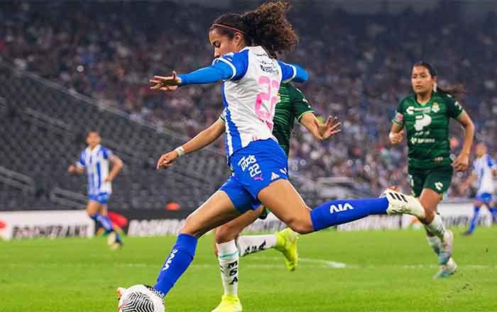 Sin problemas Rayadas golea 6-0 a Santos 6 RAYADAS 4