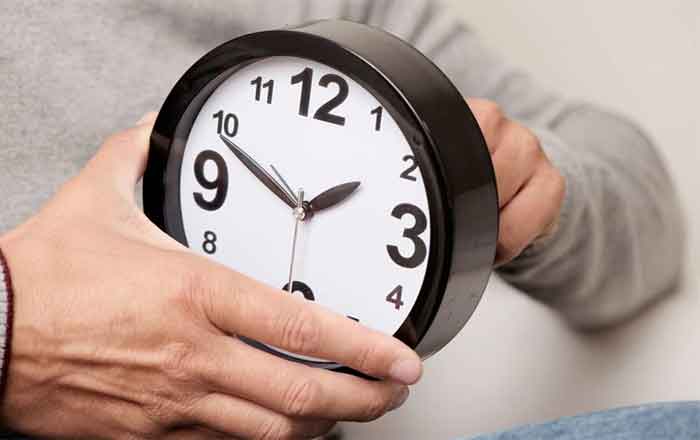 RELOJ