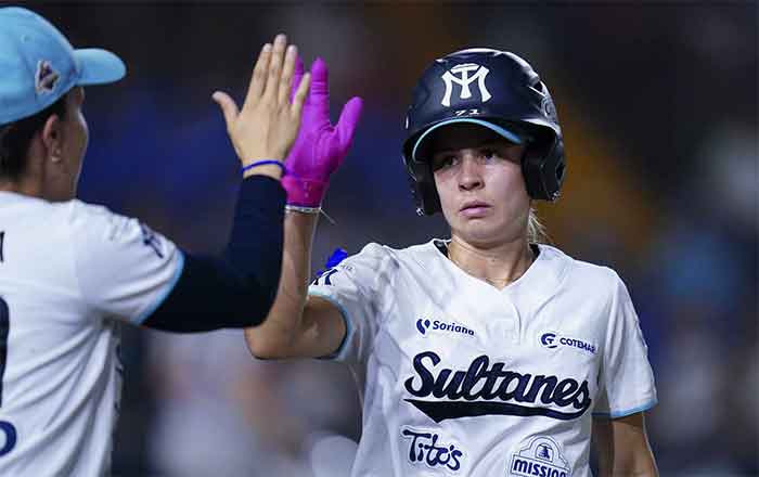 Charros se adelanta 2-1 en 'Serie de la Reina' frente a Sultanes 1 SULTANES FEM 5