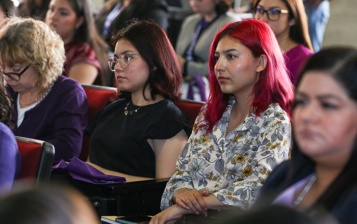 Abordan violencia contra la mujer en simposio de UANL 1 Simposio La violencia contra las mujeres y su intervencion 09