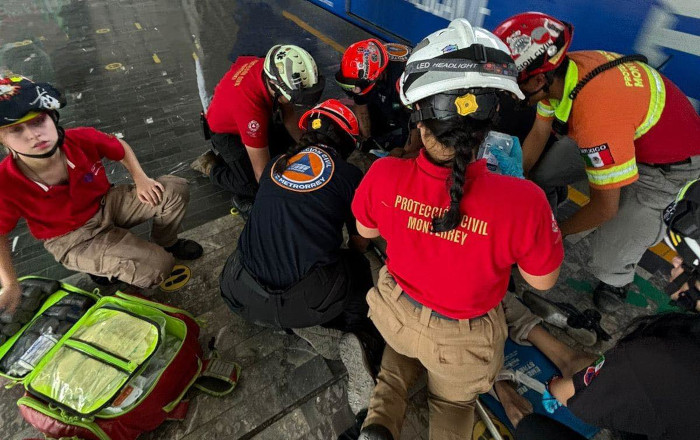Hombre se arroja a vías del metro y resulta lesionado 1 437588783 1787959138365447 5209694314370712101 n