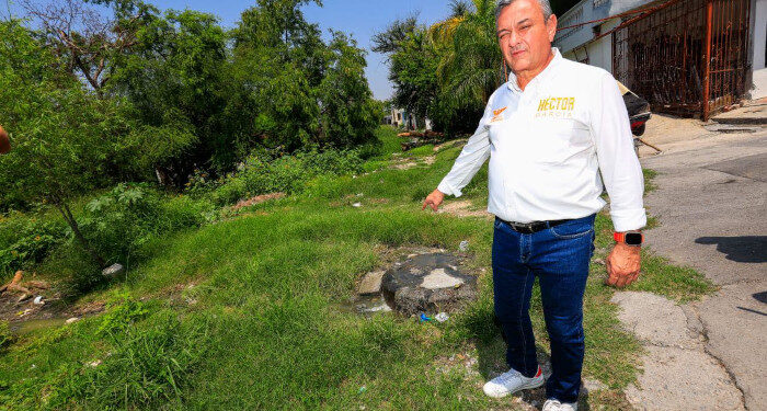 Héctor García gestionará ante AyD eliminar fugas de drenaje sanitario