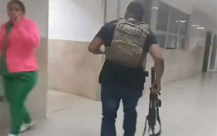 Se le cayó la pistola’; la verdadera historia del hombre armado en el IMSS 1 ARMADO